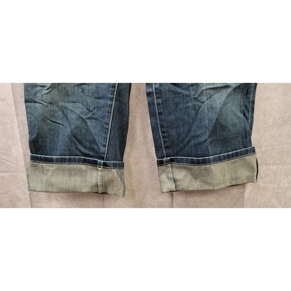 Chico’s Platinum Medium Blue Jeans Cuffed Stretch Capri Women’s Size 32W - Picture 3 of 9